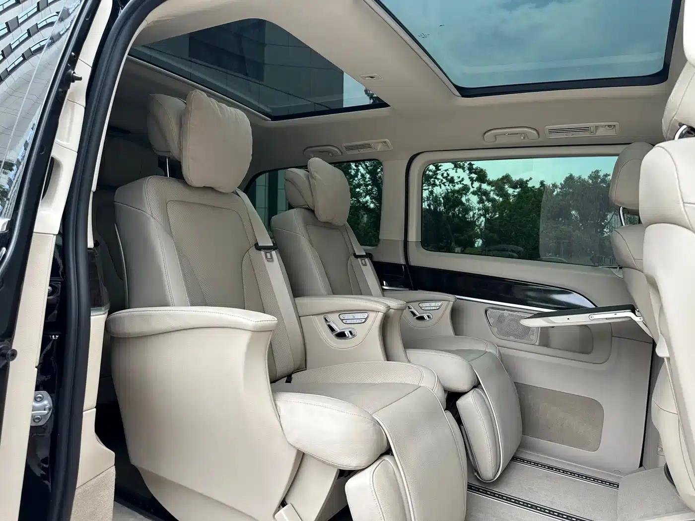 Mercedes-Benz V-Class 2018 V 260 Premium Edition (China VI Emission Standard) — миниатюра 10