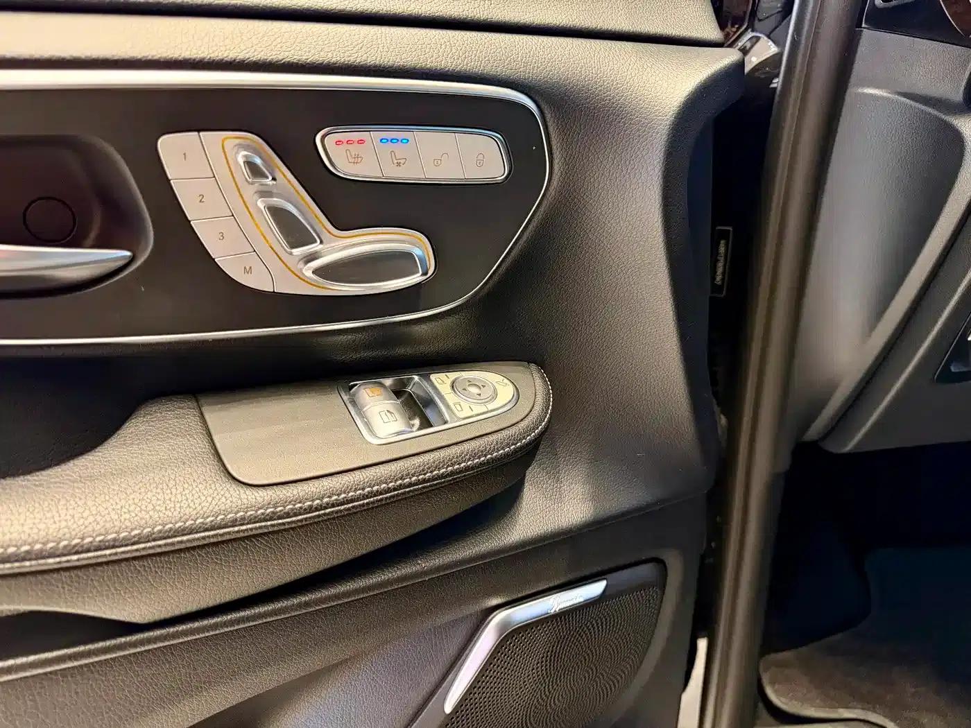 Mercedes-Benz V-Class 2018 V 260 Premium Edition (China VI Emission Standard) — миниатюра 4