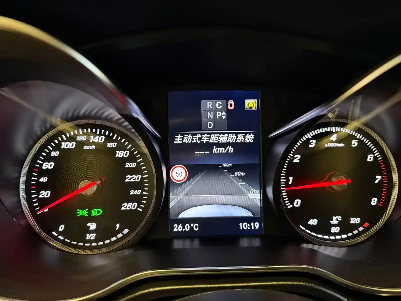 Mercedes-Benz V-Class 2018 V 260 Premium Edition (China VI Emission Standard) — миниатюра 6