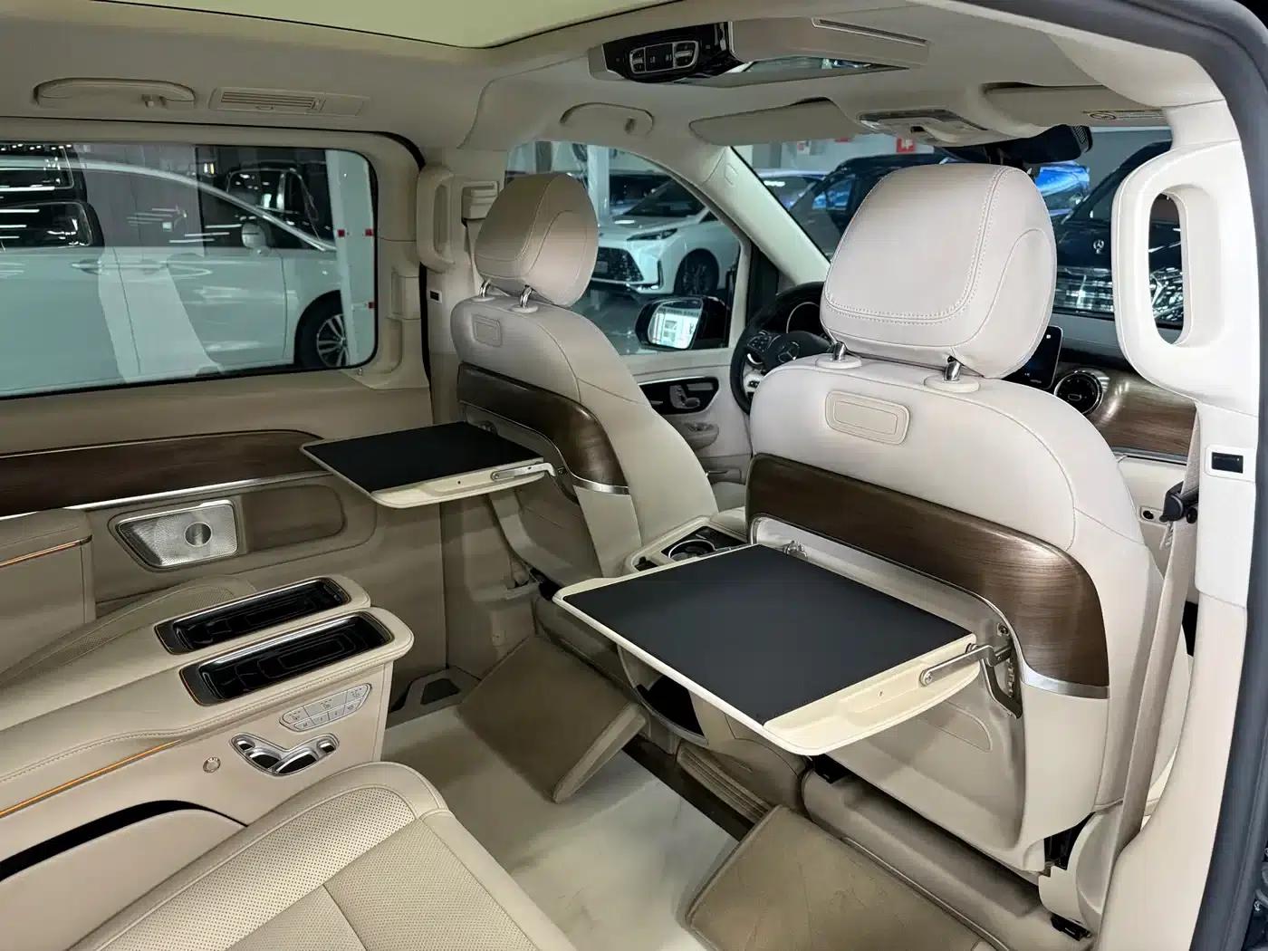 Mercedes-Benz V-Class 2022 V 260 L Long Wheelbase Luxury Edition — миниатюра 5