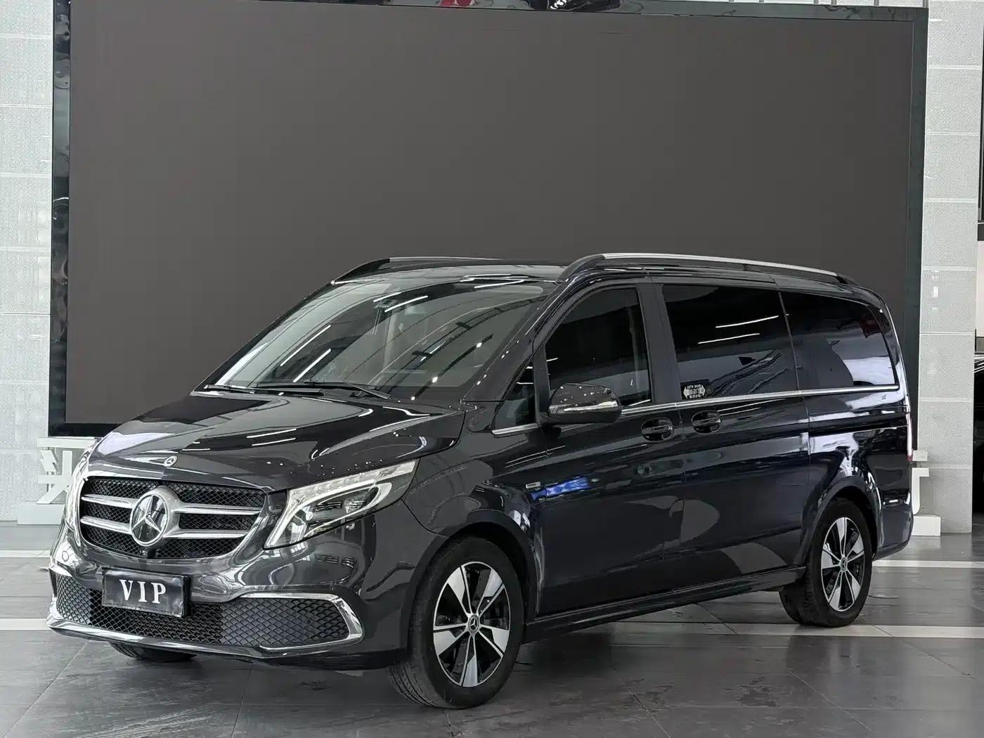 Mercedes-Benz V-Class 2020 V 260 Premium Edition — миниатюра 1