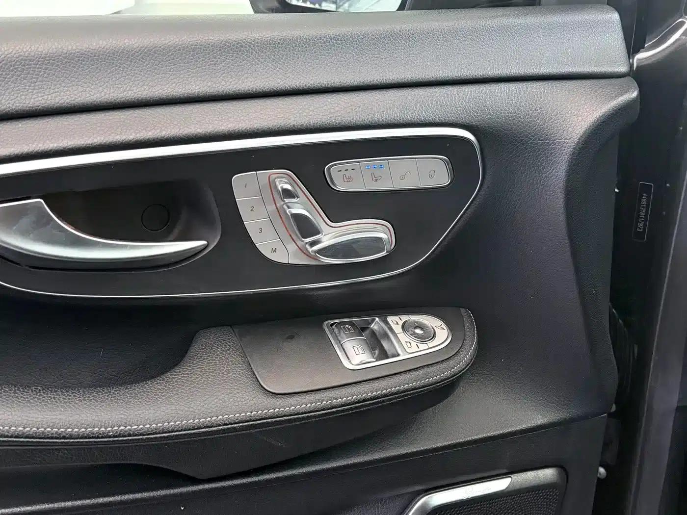 Mercedes-Benz V-Class 2020 V 260 Premium Edition — миниатюра 20