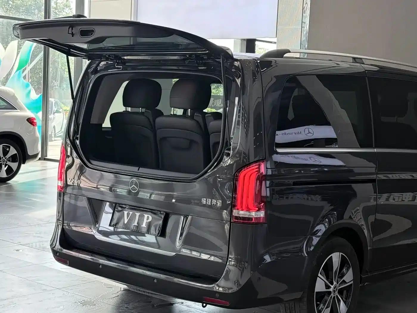 Mercedes-Benz V-Class 2020 V 260 Premium Edition — миниатюра 28