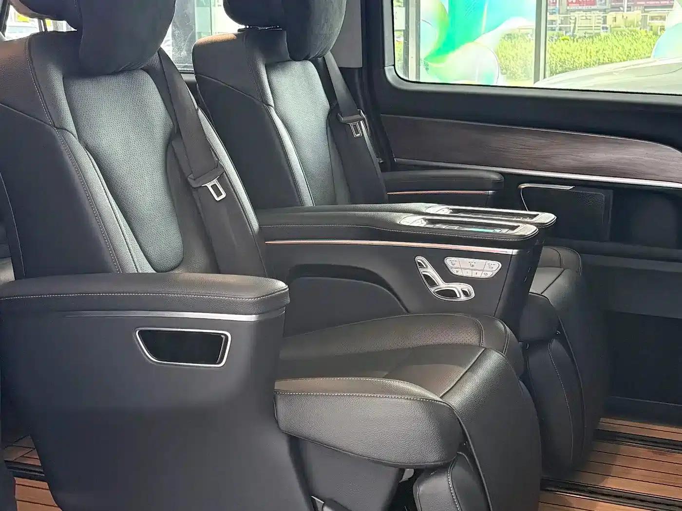 Mercedes-Benz V-Class 2020 V 260 Premium Edition — миниатюра 9