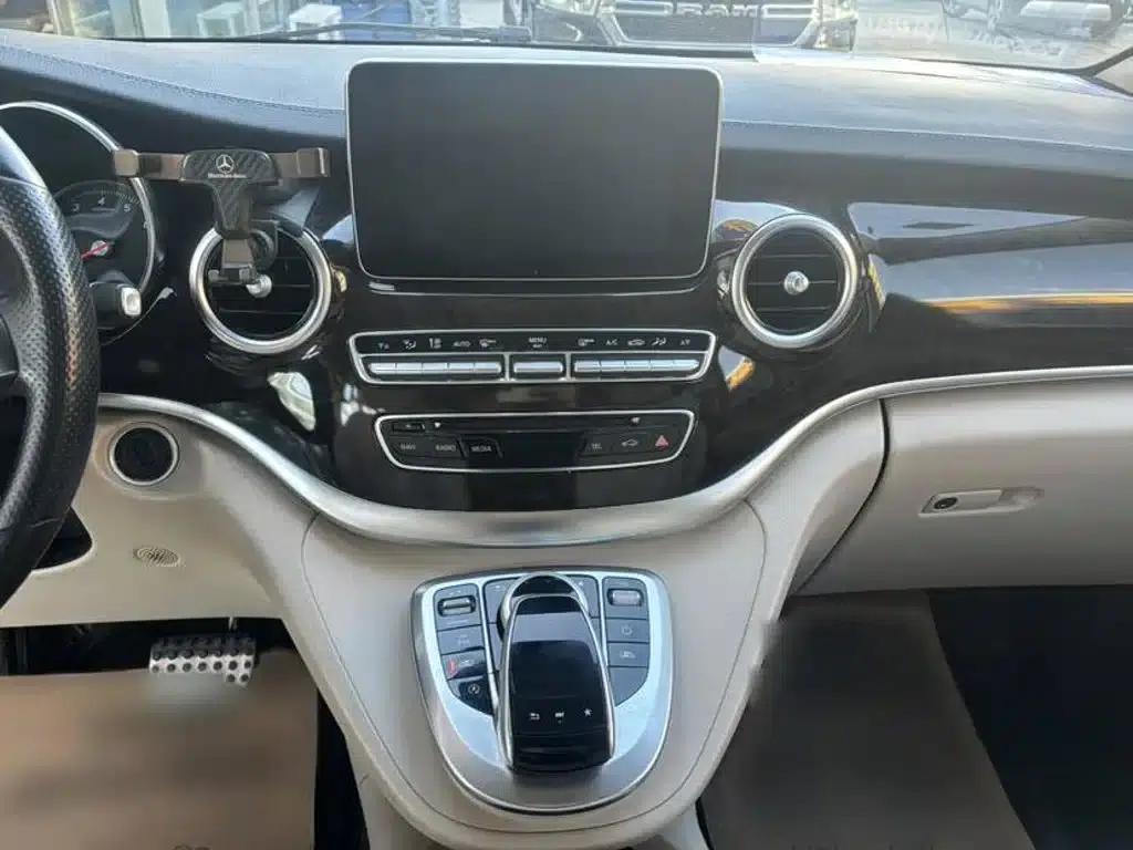 Mercedes-Benz V-Class 2018 V 260 L Premium Extended Edition (China VI Emission Standard) — миниатюра 13