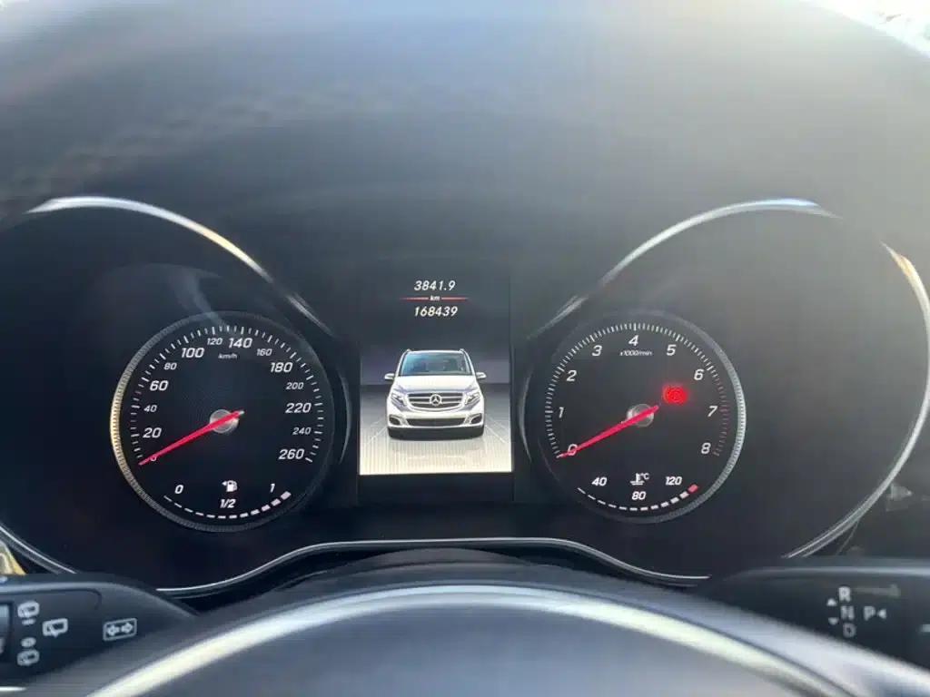 Mercedes-Benz V-Class 2018 V 260 L Premium Extended Edition (China VI Emission Standard) — миниатюра 5