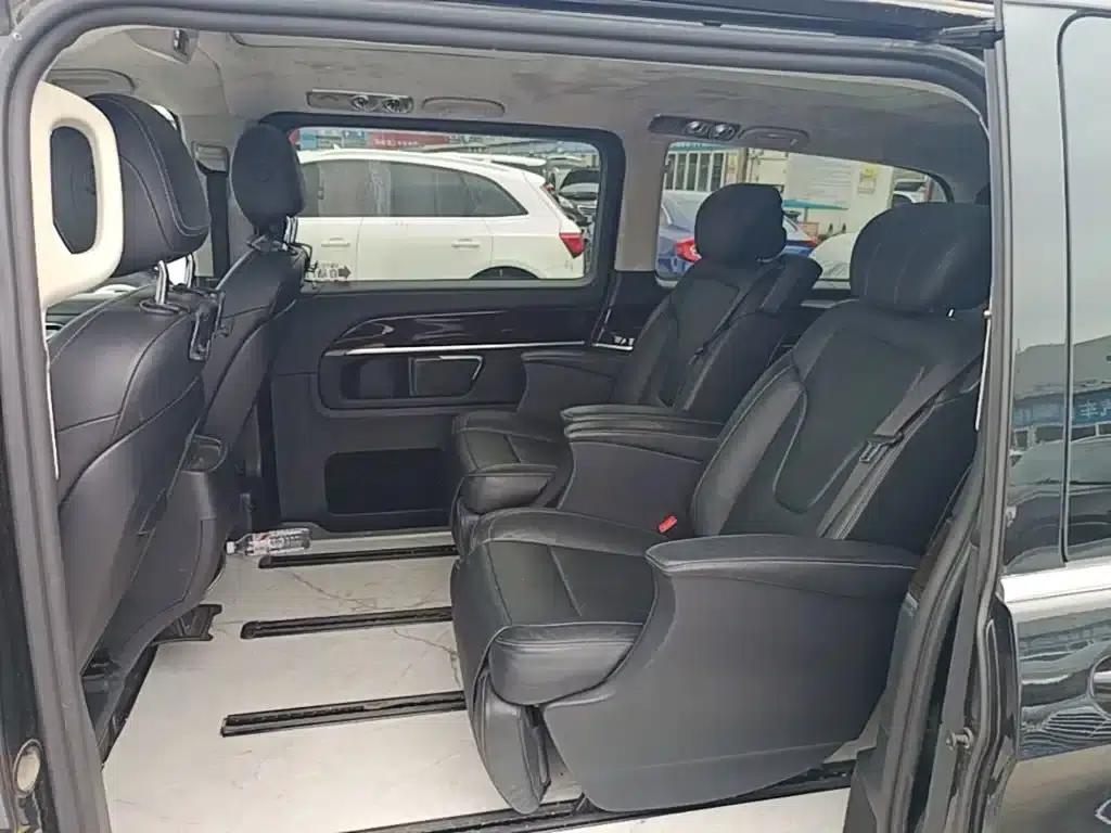Mercedes-Benz V-Class 2017 V 260 L Premium Extended Edition — миниатюра 17