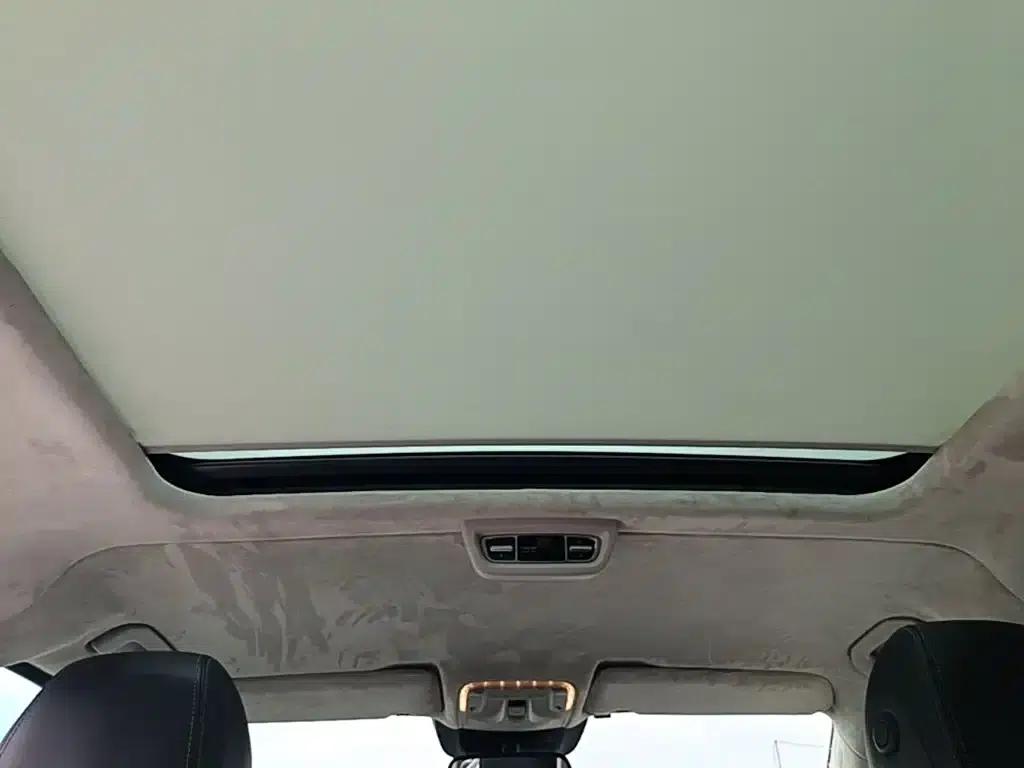 Mercedes-Benz V-Class 2017 V 260 L Premium Extended Edition — миниатюра 18