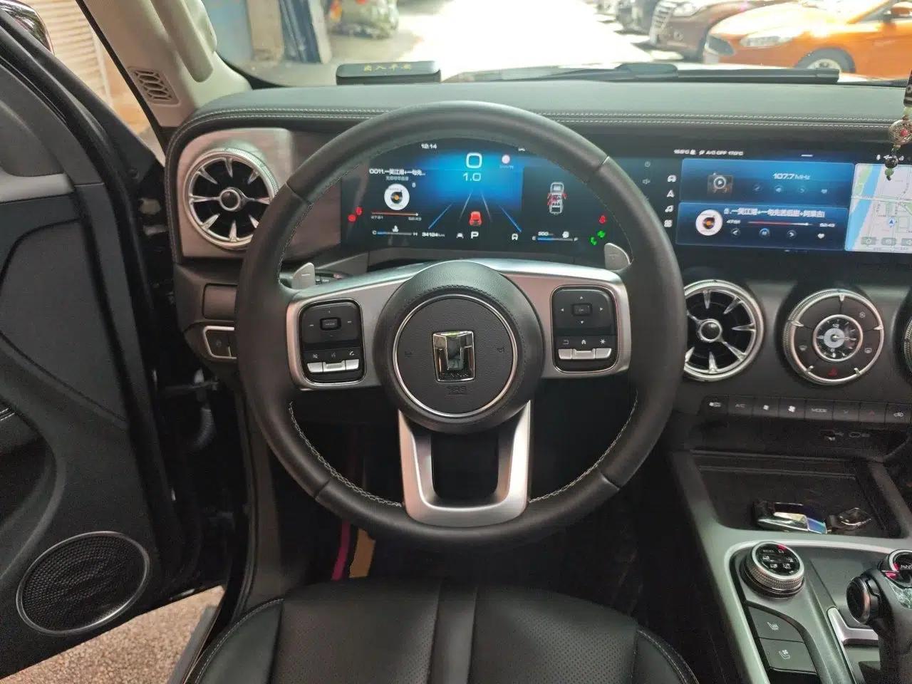 Tank 300 2023 City Edition 2.0T—Stylish as Ever — миниатюра 10