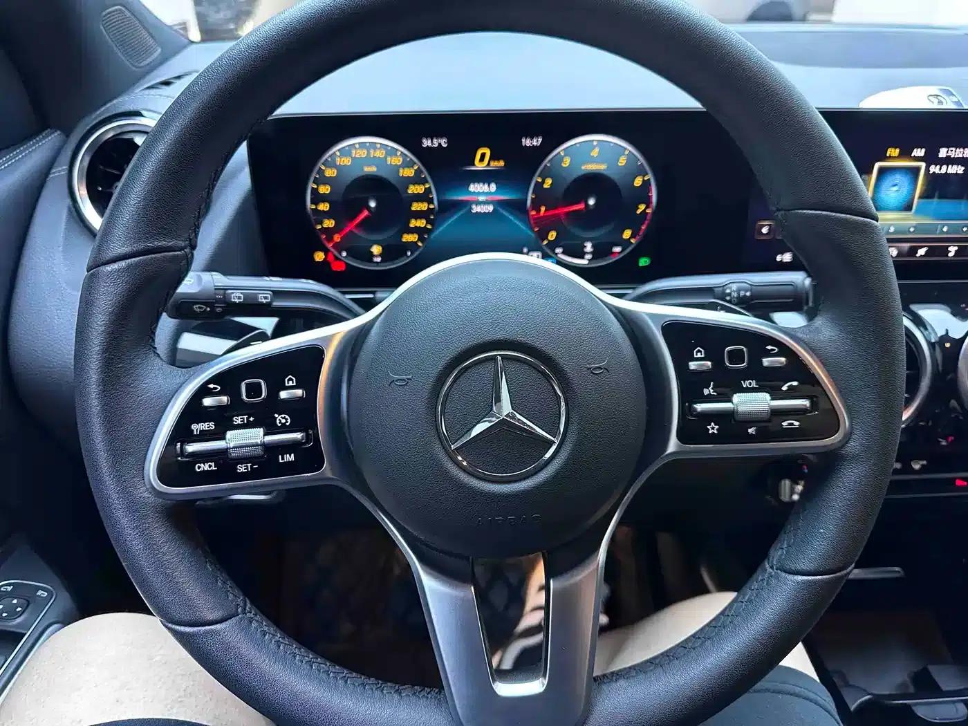 2020 Mercedes-Benz GLA 180 — миниатюра 12
