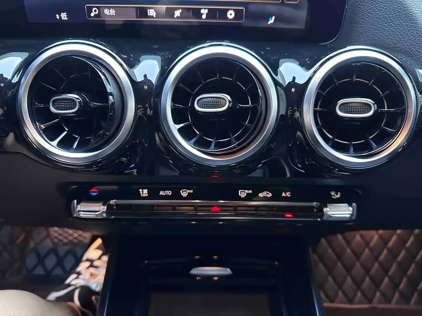 2020 Mercedes-Benz GLA 180 — миниатюра 13