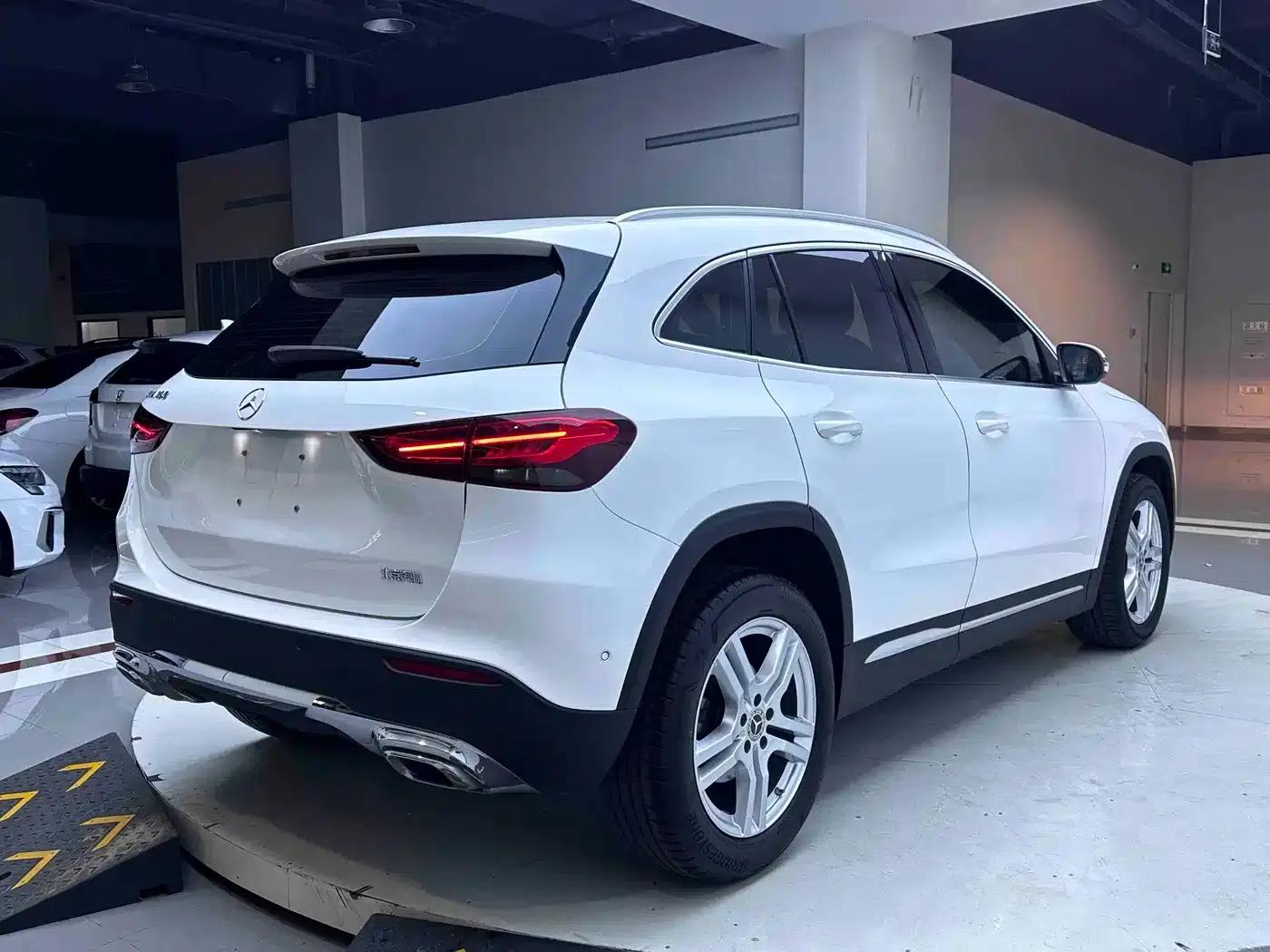 2020 Mercedes-Benz GLA 180 — миниатюра 6