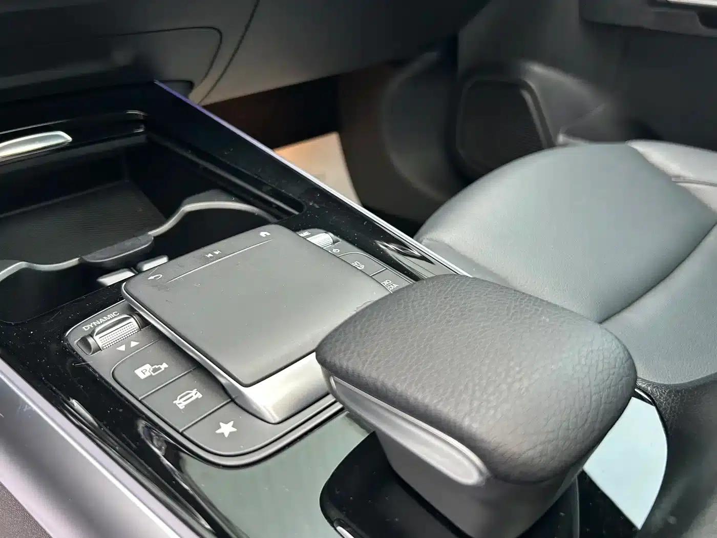 2022 Mercedes-Benz GLA 220 — миниатюра 15