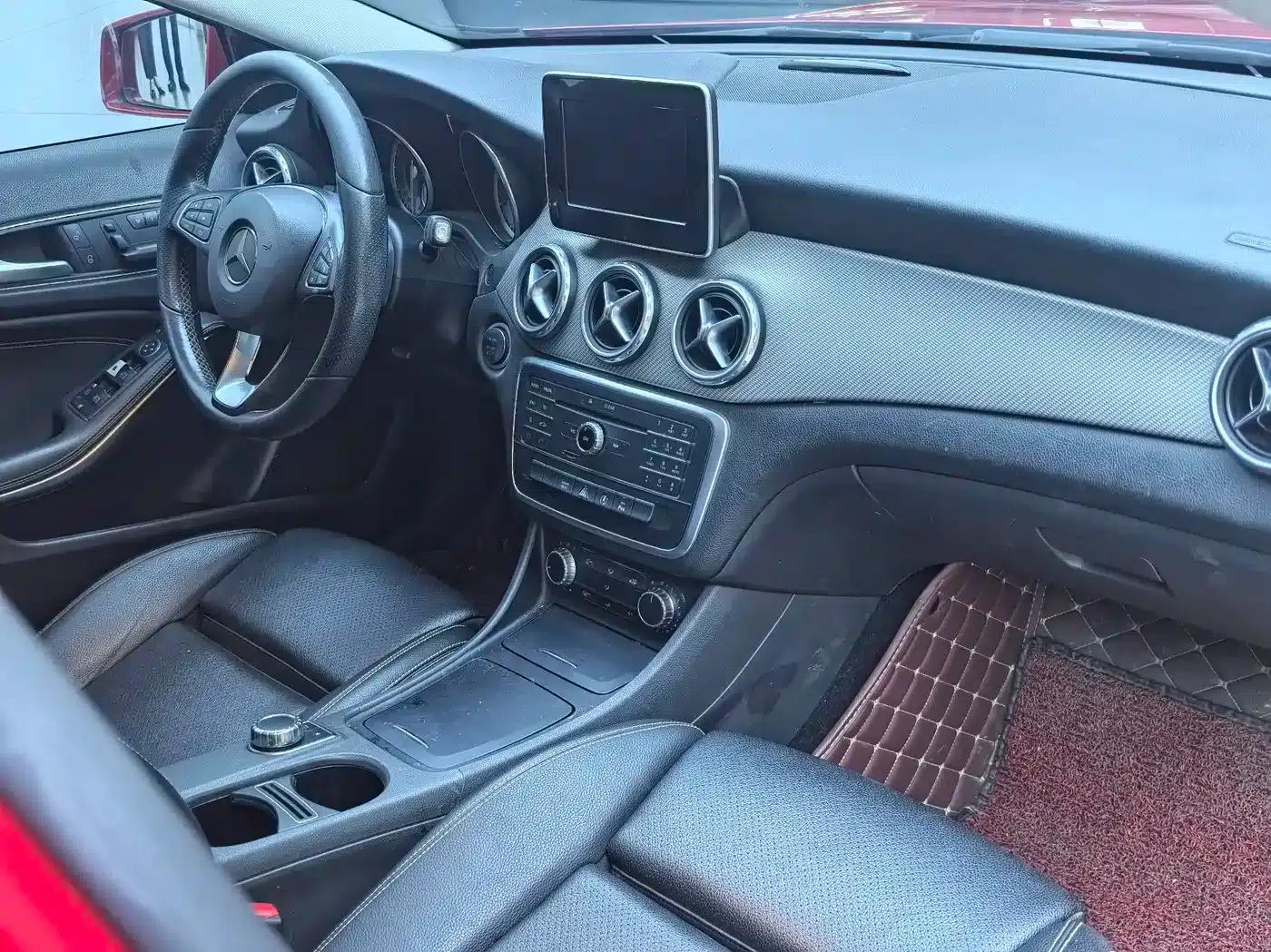 2017 Mercedes-Benz GLA 200 Dynamic — миниатюра 16