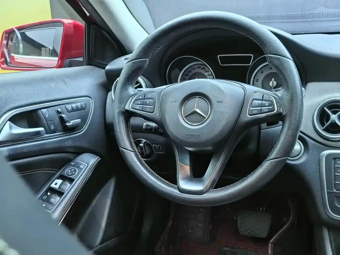 2017 Mercedes-Benz GLA 200 Dynamic — миниатюра 8