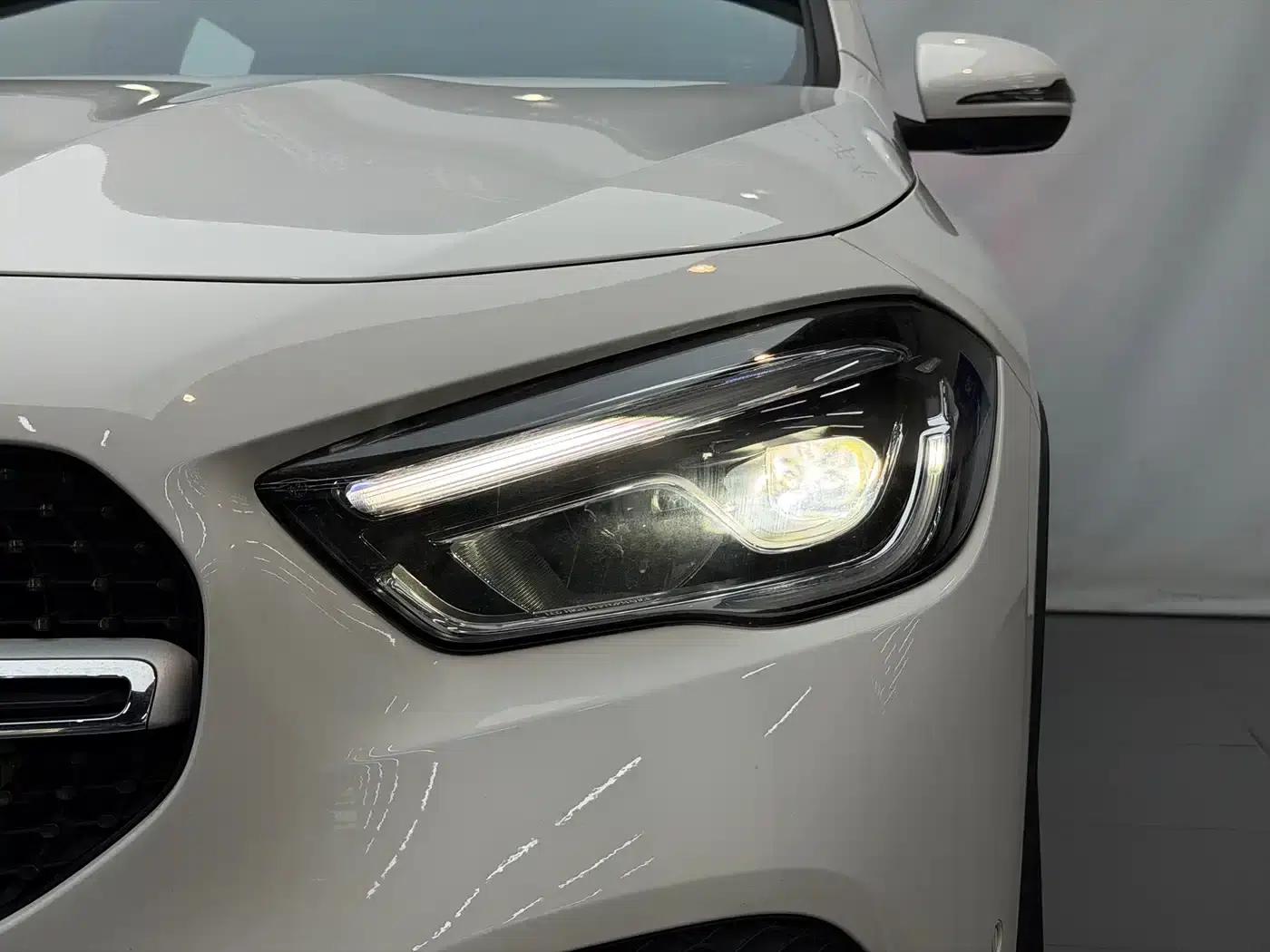 2022 Mercedes-Benz GLA 200 — миниатюра 3