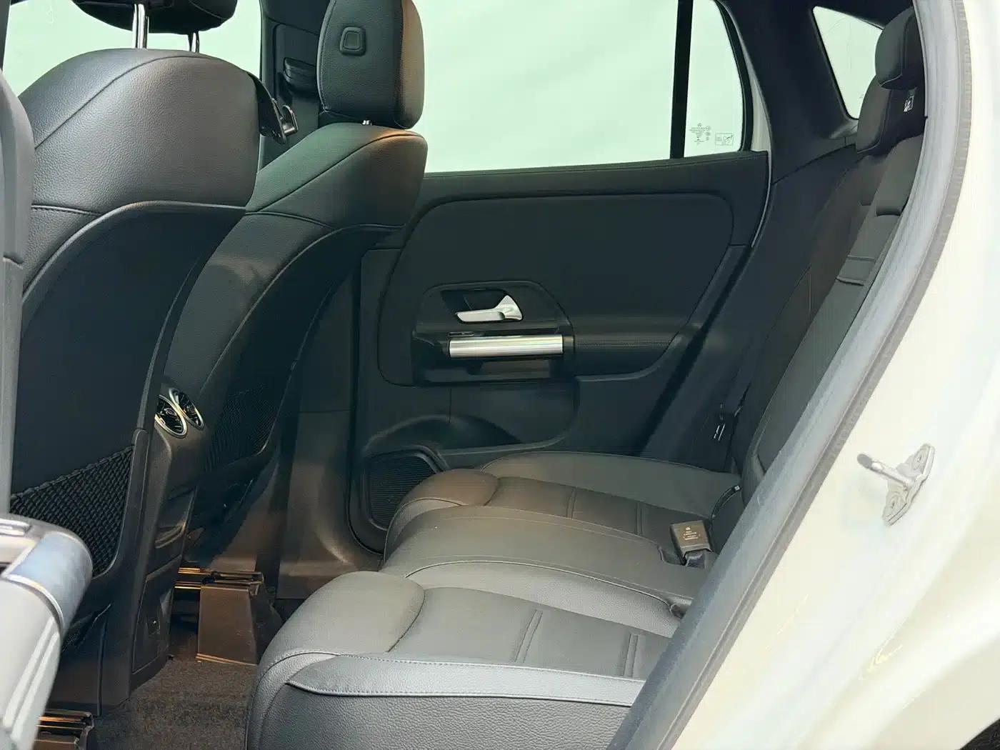 2022 Mercedes-Benz GLA 200 — миниатюра 9