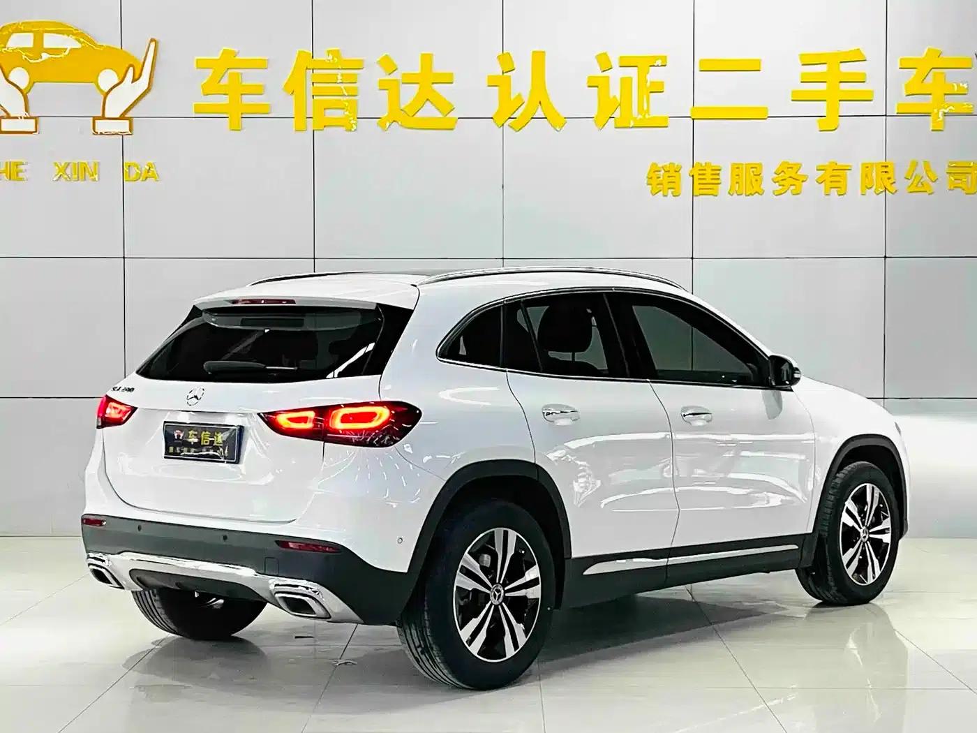 2020 Mercedes-Benz GLA 200 — миниатюра 3