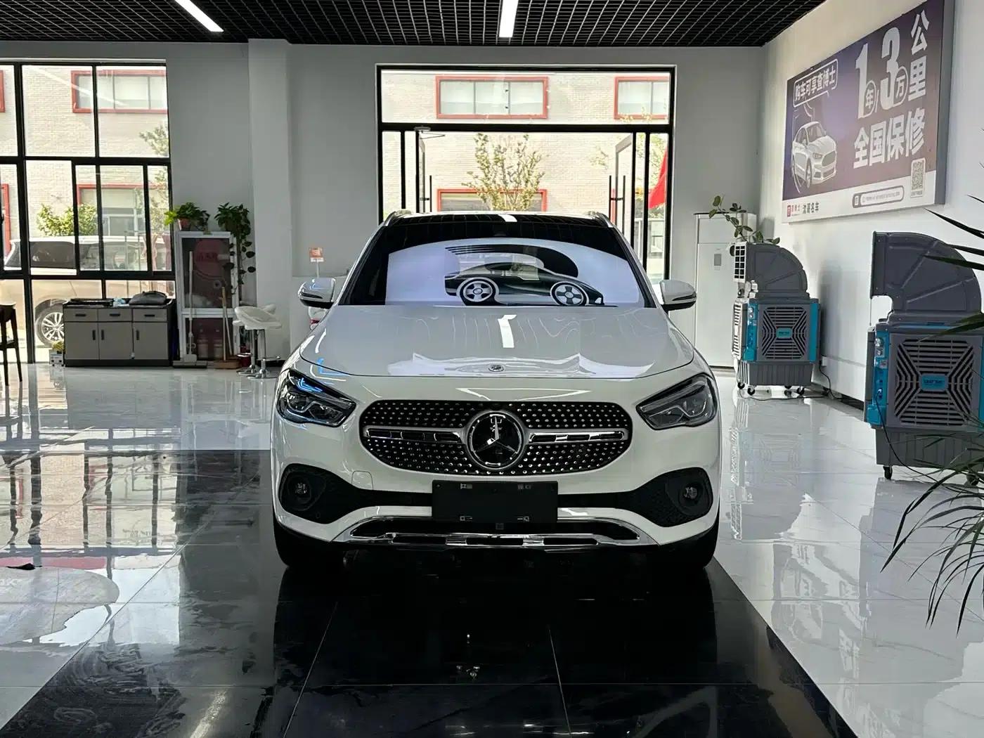 2022 Mercedes-Benz GLA 200 — миниатюра 2