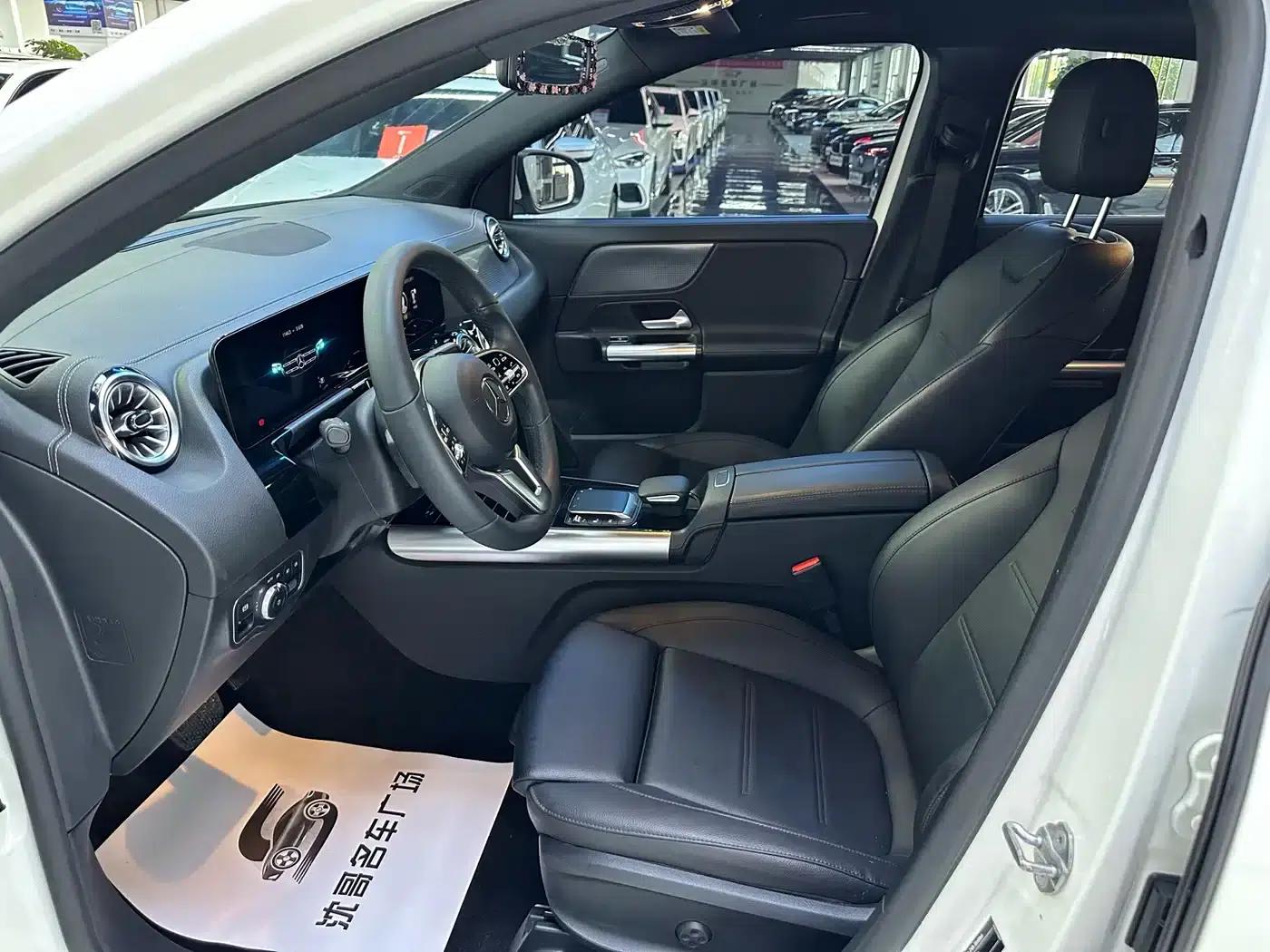 2022 Mercedes-Benz GLA 200 — миниатюра 4