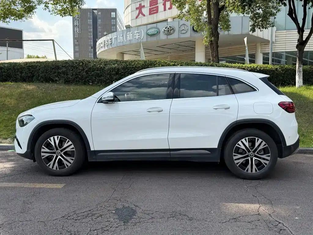 2024 Mercedes-Benz GLA 220 — миниатюра 3