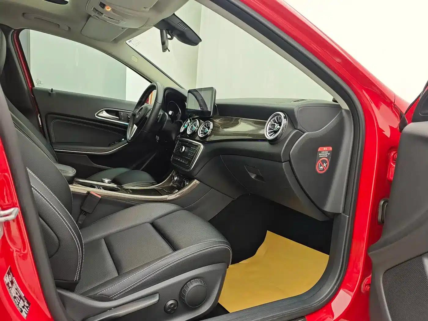 2016 Mercedes-Benz GLA 200 Fashion Edition — миниатюра 21