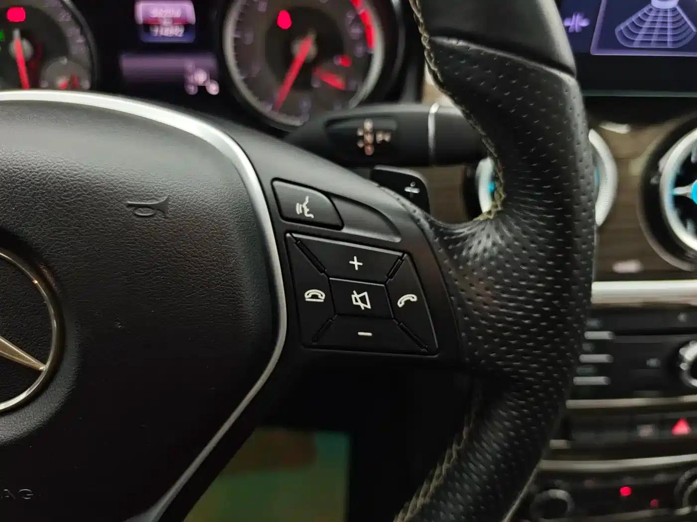 2016 Mercedes-Benz GLA 200 Fashion Edition — миниатюра 28