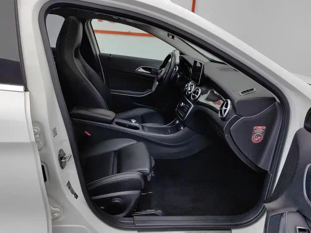 2016 Mercedes-Benz GLA 220 4MATIC Fashion Edition — миниатюра 23