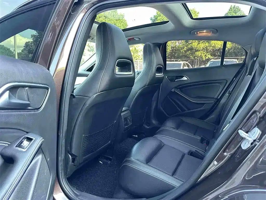 2015 Mercedes-Benz GLA 200 Fashion Edition — миниатюра 6