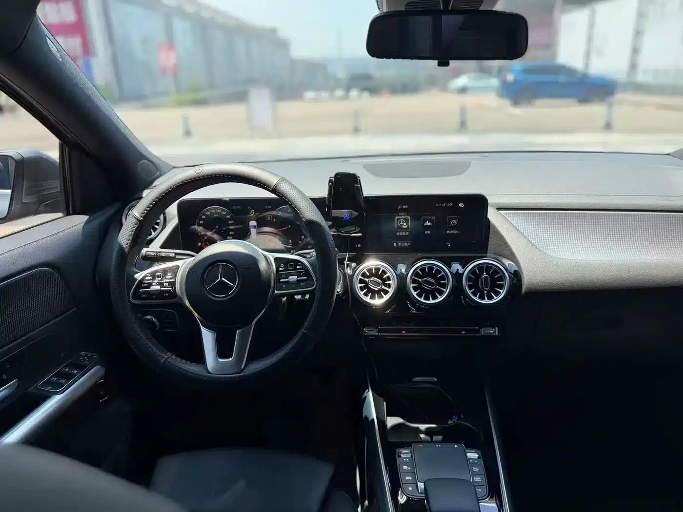 2022 Mercedes-Benz GLA 220 — миниатюра 9