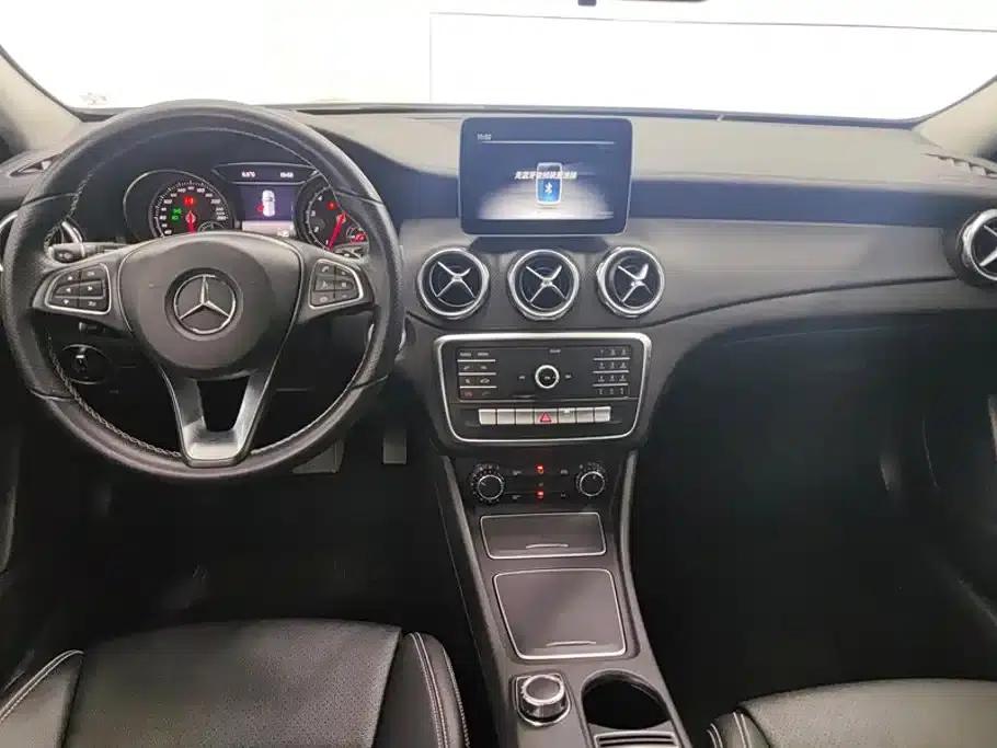 2018 Mercedes-Benz GLA 200 Fashion Edition — миниатюра 12