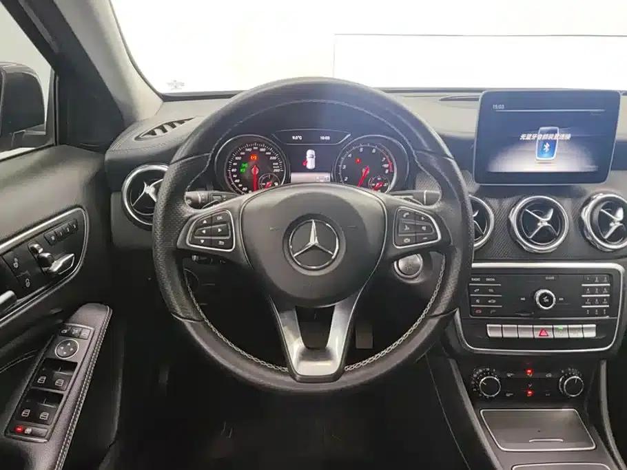 2018 Mercedes-Benz GLA 200 Fashion Edition — миниатюра 15