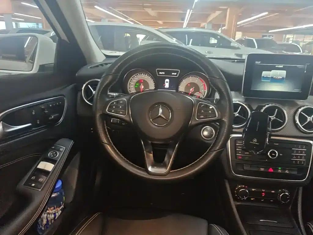 2016 Mercedes-Benz GLA 200 Dynamic — миниатюра 11