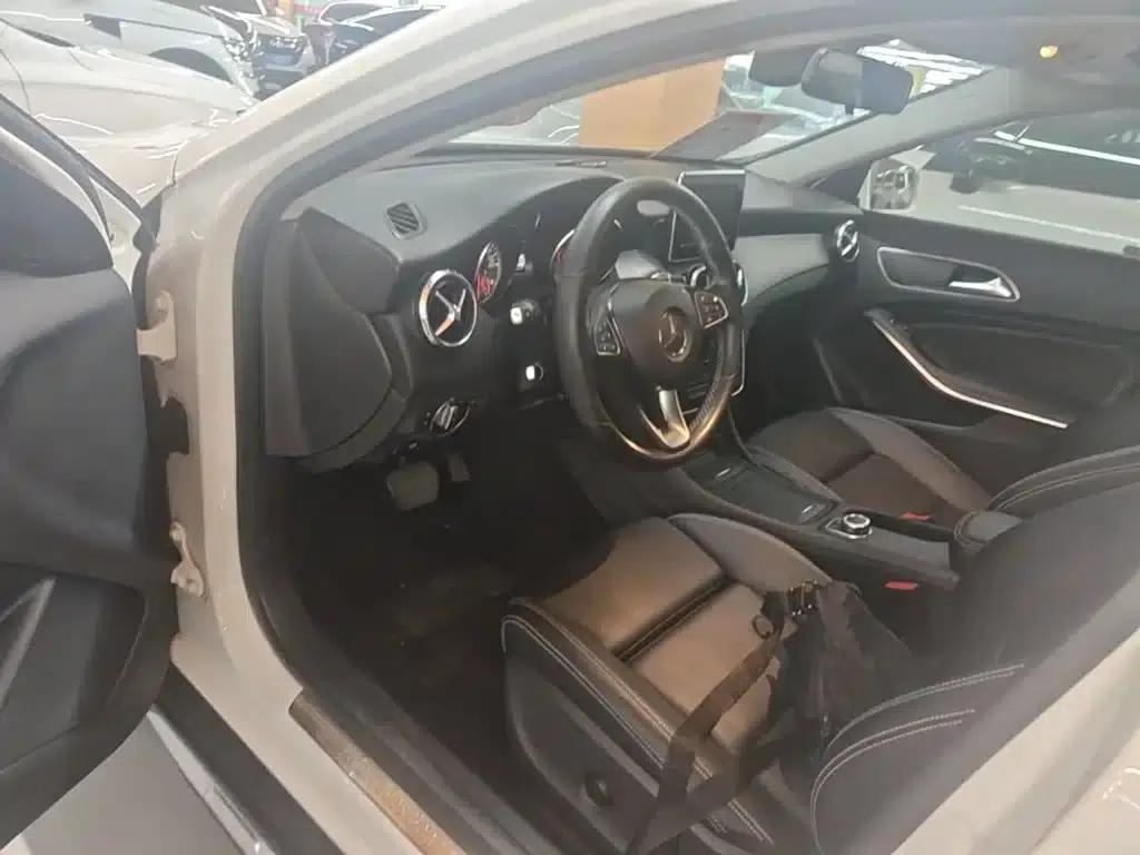 2016 Mercedes-Benz GLA 200 Dynamic — миниатюра 16