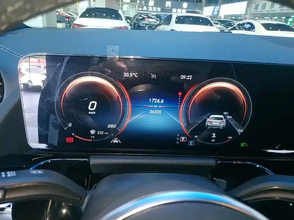 Mercedes-Benz GLA 2022 Facelift GLA 200 — миниатюра 12