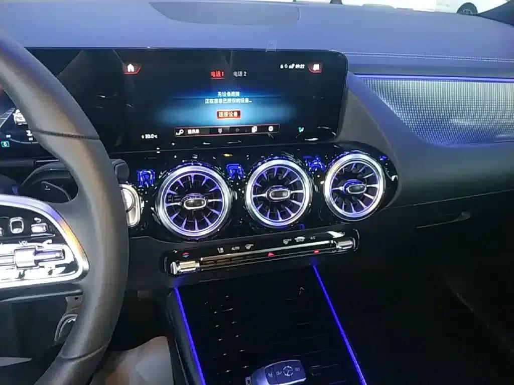 Mercedes-Benz GLA 2022 Facelift GLA 200 — миниатюра 13