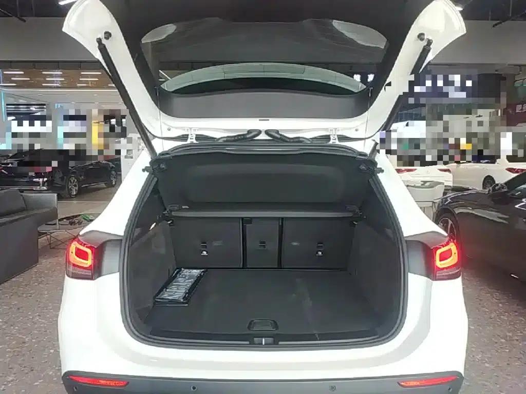 Mercedes-Benz GLA 2022 Facelift GLA 200 — миниатюра 19