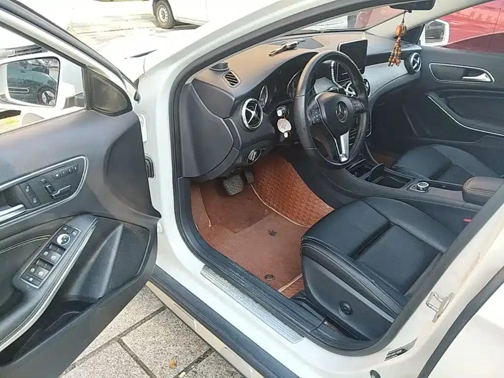 2016 Mercedes-Benz GLA 200 Dynamic — миниатюра 16