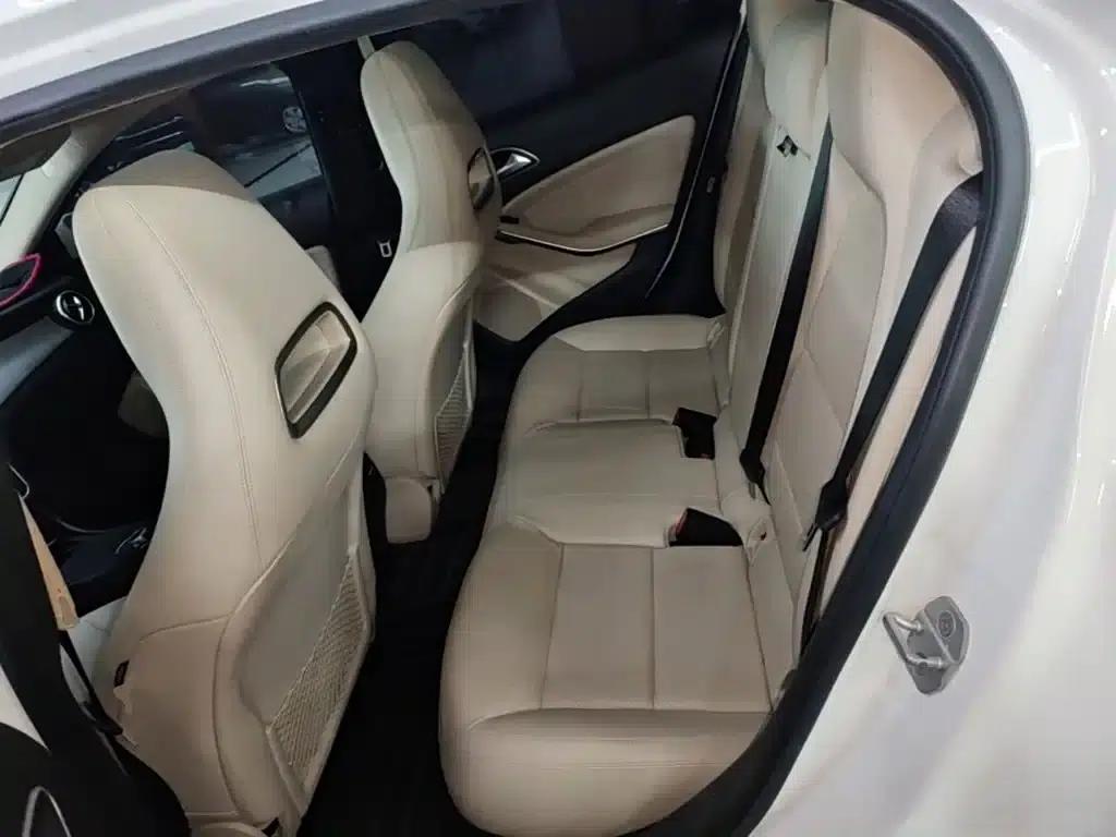 2015 Mercedes-Benz GLA 200 Fashion Edition — миниатюра 17