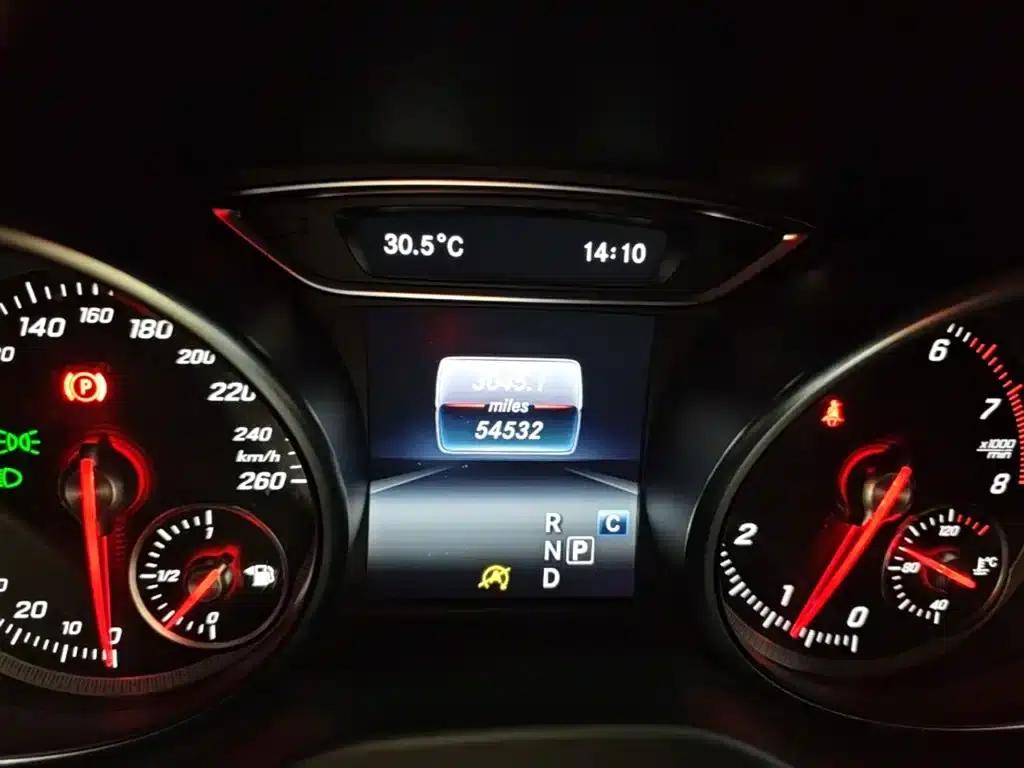 2017 Mercedes-Benz GLA 200 Fashion Edition — миниатюра 12