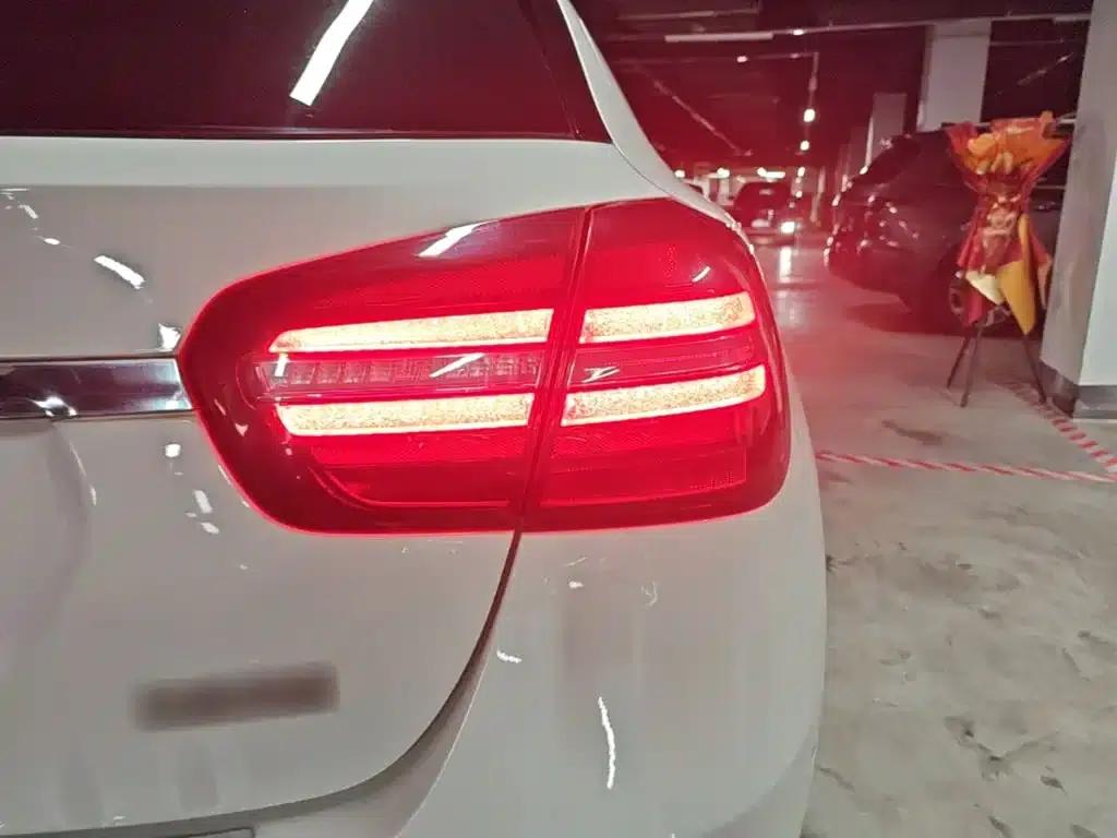 2017 Mercedes-Benz GLA 200 Fashion Edition — миниатюра 8