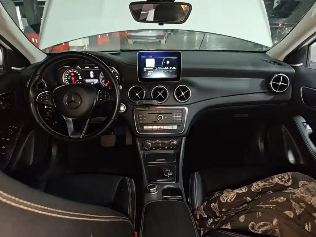2017 Mercedes-Benz GLA 200 Fashion Edition — миниатюра 10