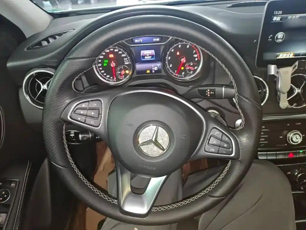 2017 Mercedes-Benz GLA 200 Dynamic — миниатюра 11