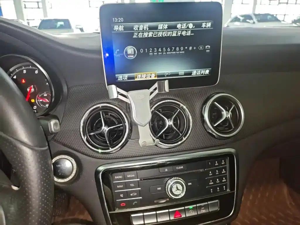 2017 Mercedes-Benz GLA 200 Dynamic — миниатюра 13