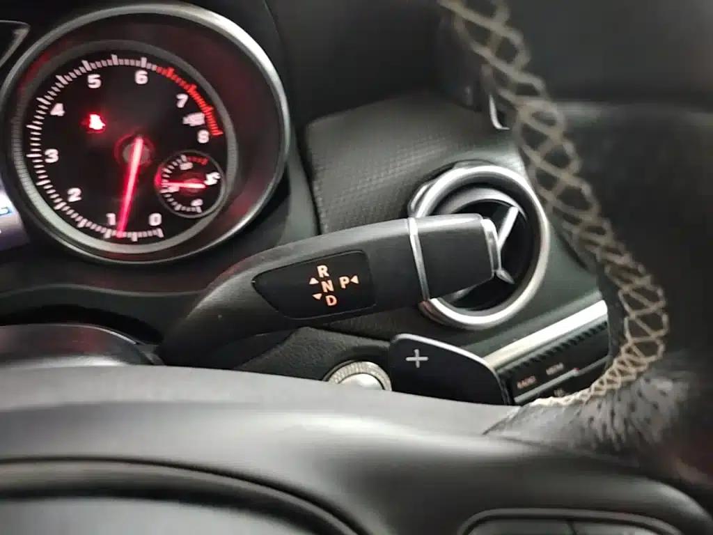 2017 Mercedes-Benz GLA 200 Fashion Edition — миниатюра 14