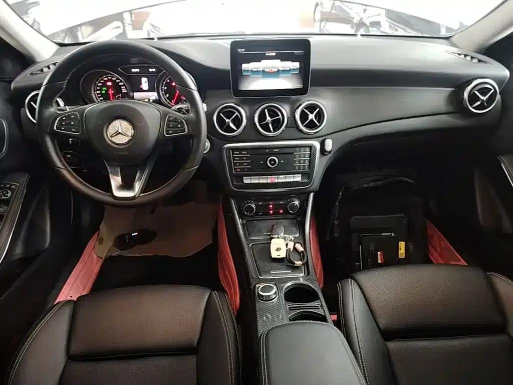 2017 Mercedes-Benz GLA 200 Fashion Edition — миниатюра 10