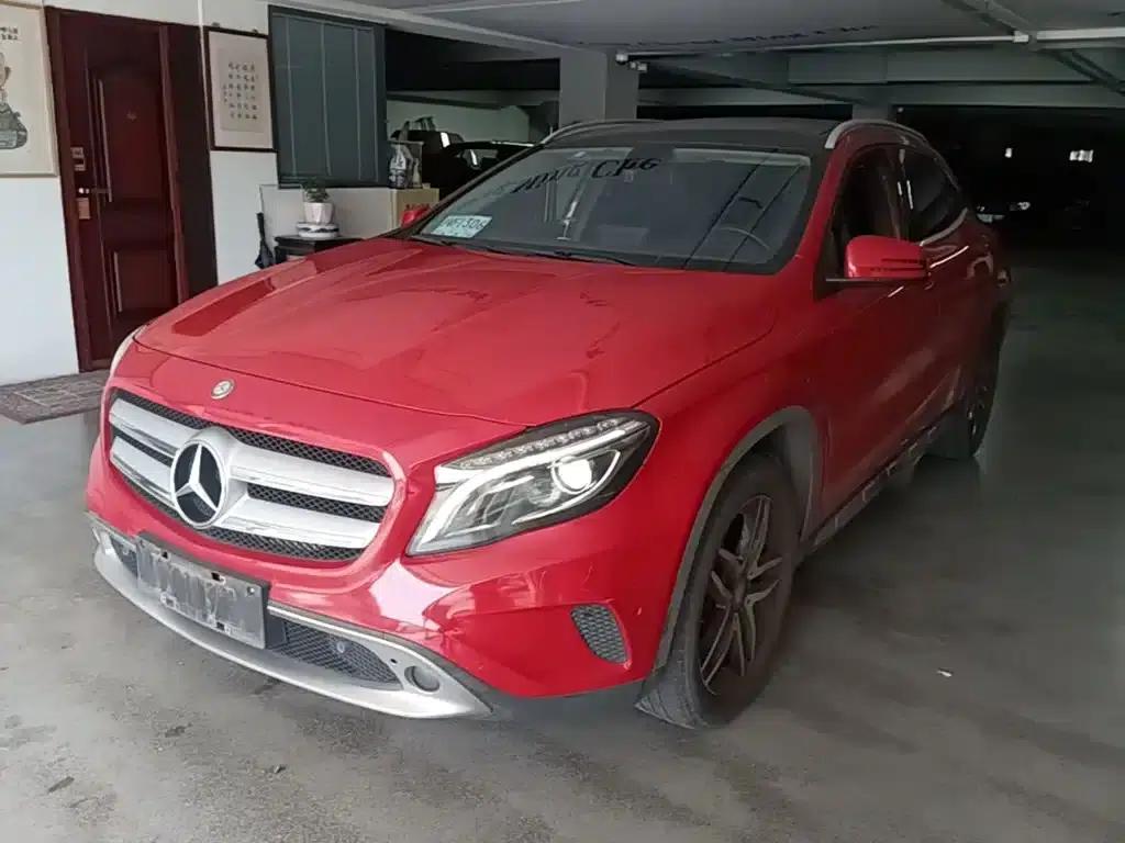 2016 Mercedes-Benz GLA 200 Fashion Edition — миниатюра 1
