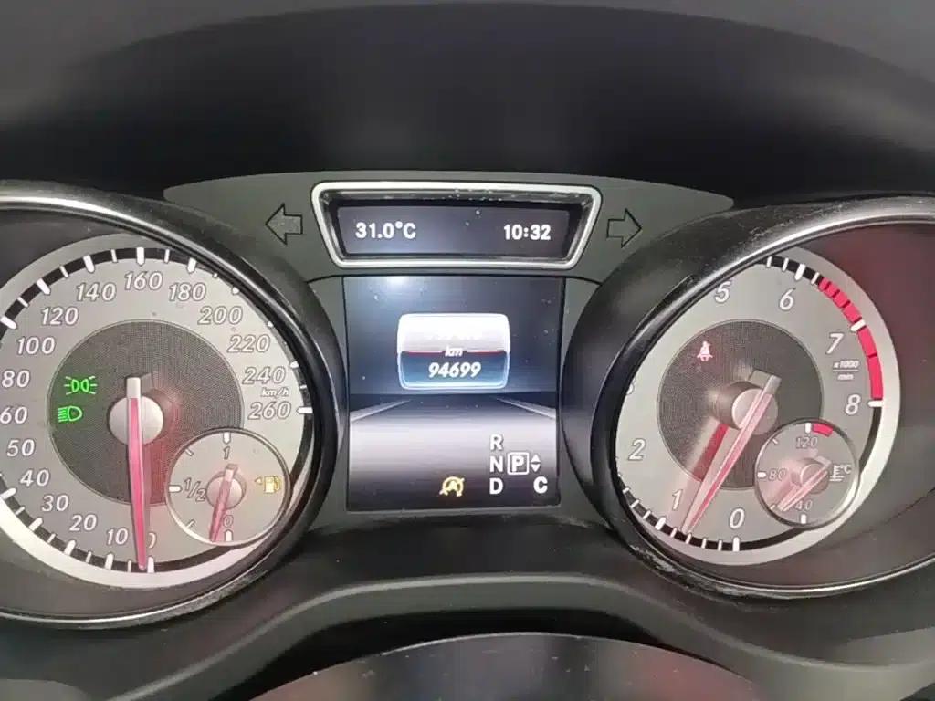 2016 Mercedes-Benz GLA 200 Fashion Edition — миниатюра 12