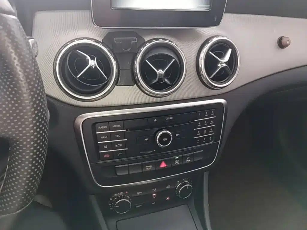 2016 Mercedes-Benz GLA 200 Fashion Edition — миниатюра 13