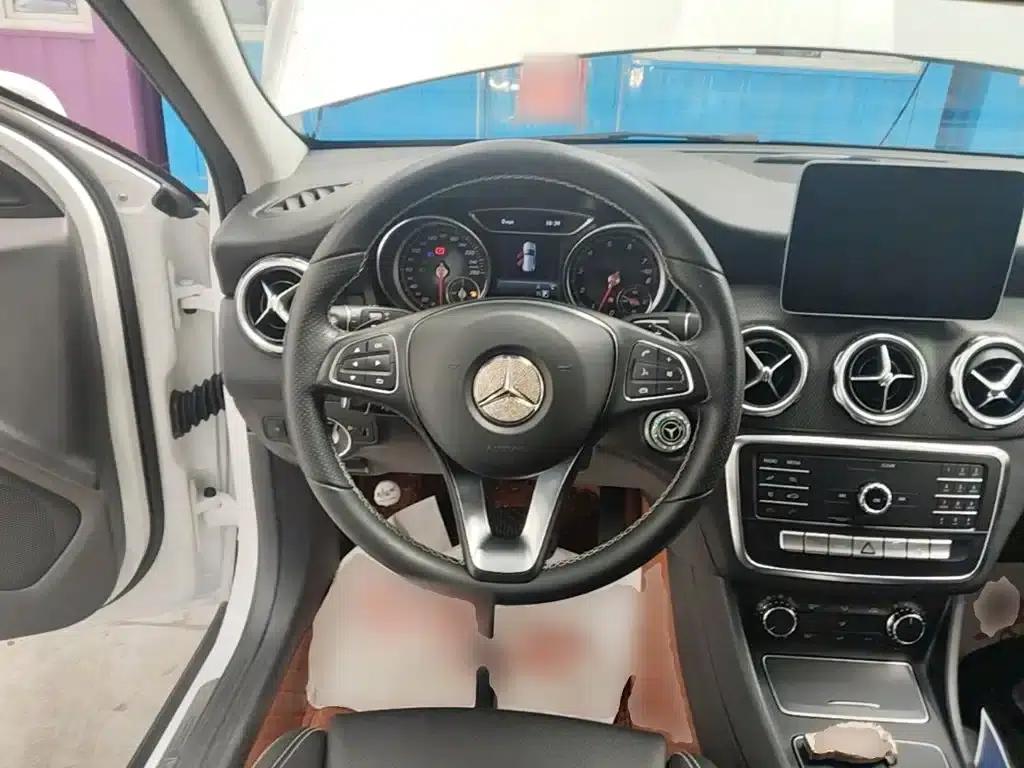 2018 Mercedes-Benz GLA 200 Dynamic — миниатюра 11